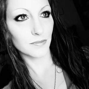 Meet your Posher, Leslie